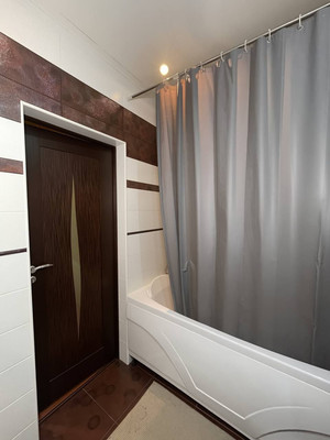 Продам трехкомнатную (3-комн.) квартиру, Карла Маркса ул, 73, Ишим г