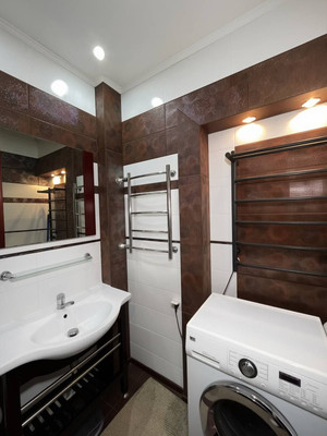 Продам трехкомнатную (3-комн.) квартиру, Карла Маркса ул, 73, Ишим г