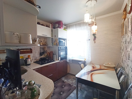 Продам двухкомнатную (2-комн.) квартиру, Юбилейная ул, 3, Крымская Роза с