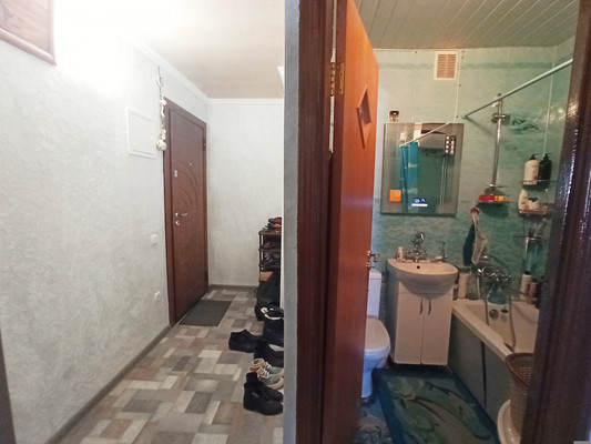 Продам двухкомнатную (2-комн.) квартиру, Юбилейная ул, 3, Крымская Роза с