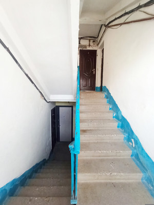 Продам двухкомнатную (2-комн.) квартиру, Юбилейная ул, 3, Крымская Роза с