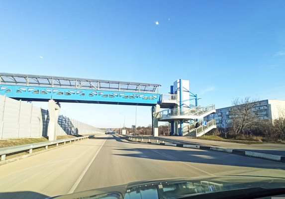 Продам двухкомнатную (2-комн.) квартиру, Юбилейная ул, 3, Крымская Роза с