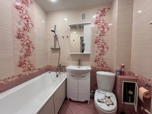 Продам однокомнатную (1-комн.) квартиру, Менжинского пер, 70, Брянск г