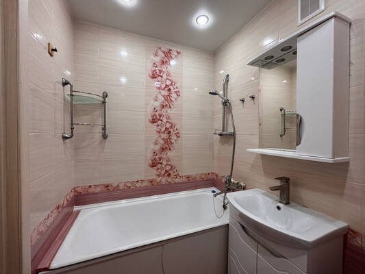 Продам однокомнатную (1-комн.) квартиру, Менжинского пер, 70, Брянск г