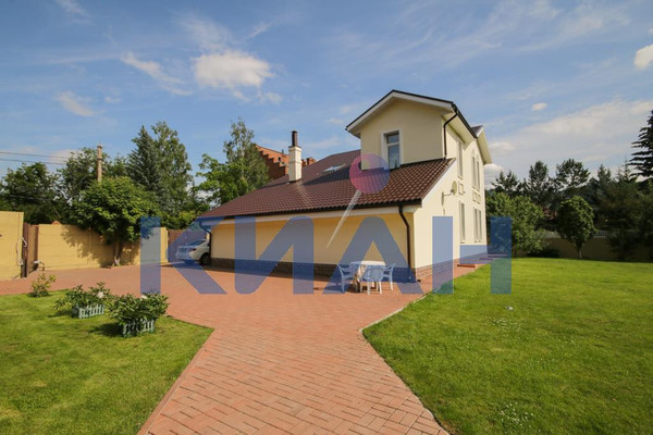 Продам коттедж, Кедровый пер, 11, Красноярск г, 0 км от города