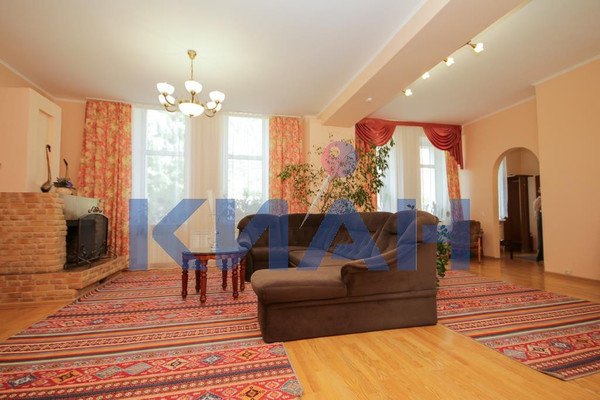 Продам коттедж, Кедровый пер, 11, Красноярск г, 0 км от города