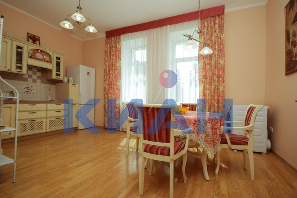 Продам коттедж, Кедровый пер, 11, Красноярск г, 0 км от города