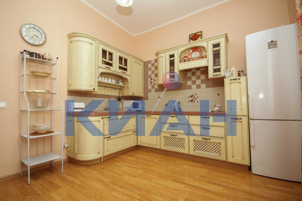 Продам коттедж, Кедровый пер, 11, Красноярск г, 0 км от города