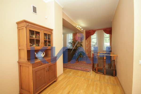 Продам коттедж, Кедровый пер, 11, Красноярск г, 0 км от города