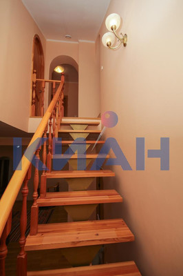 Продам коттедж, Кедровый пер, 11, Красноярск г, 0 км от города