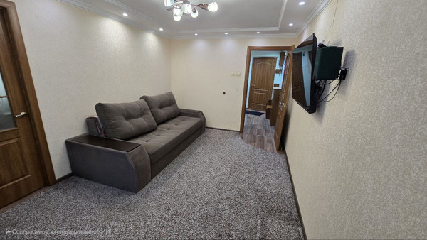 Продам трехкомнатную (3-комн.) квартиру, Мира ул, 10, Школьное п