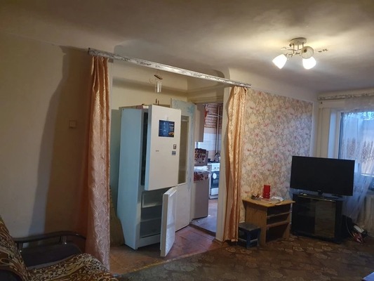 Продам трехкомнатную (3-комн.) квартиру, Красная ул, 15, Кропоткин г