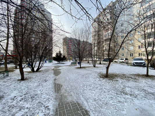 Продам двухкомнатную (2-комн.) квартиру, Ястынская ул, 5, Красноярск г