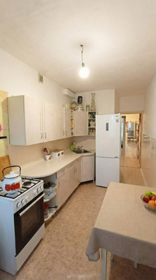 Продам трехкомнатную (3-комн.) квартиру, Кирова ул, 39, Ханты-Мансийск г