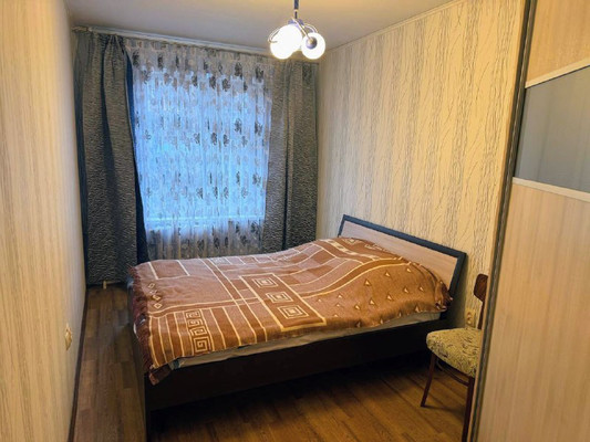 Продам трехкомнатную (3-комн.) квартиру, Гагарина ул, 73, Казань г