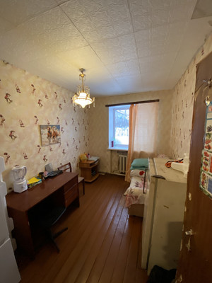 Продам трехкомнатную (3-комн.) квартиру, Микрорайон ул, 33, Сернур пгт