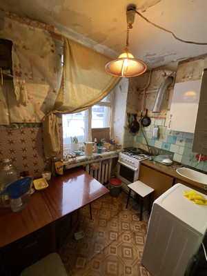 Продам трехкомнатную (3-комн.) квартиру, Микрорайон ул, 33, Сернур пгт