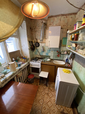 Продам трехкомнатную (3-комн.) квартиру, Микрорайон ул, 33, Сернур пгт