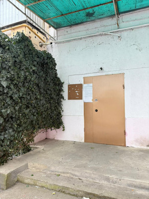 Продам трехкомнатную (3-комн.) квартиру, Бесланеева ул, 4, Терек г