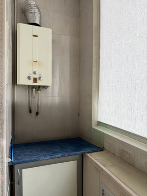 Продам трехкомнатную (3-комн.) квартиру, Бесланеева ул, 4, Терек г