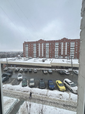 Продам комнату в 8-комн. квартире, Калинина ул, 63/37, Пенза г