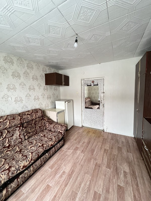 Продам комнату в 8-комн. квартире, Калинина ул, 63/37, Пенза г