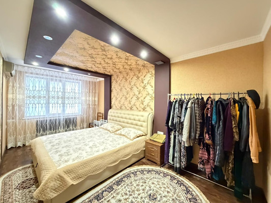 Продам трехкомнатную (3-комн.) квартиру, Ленина ул, 53, Терек г