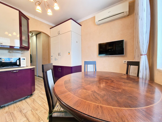 Продам трехкомнатную (3-комн.) квартиру, Кашёнкин Луг ул, 6к3, Москва г