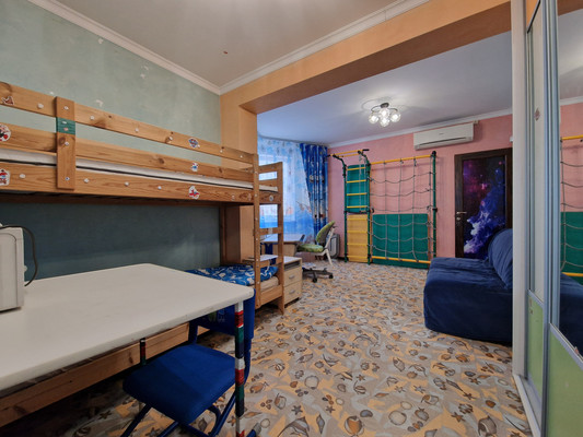 Продам трехкомнатную (3-комн.) квартиру, Кашёнкин Луг ул, 6к3, Москва г