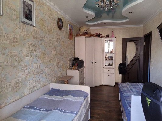 Продам двухкомнатную (2-комн.) квартиру, Объездная ул, 10, Анапа г