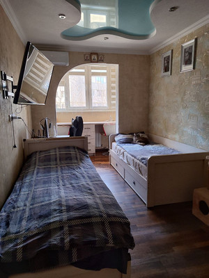 Продам двухкомнатную (2-комн.) квартиру, Объездная ул, 10, Анапа г