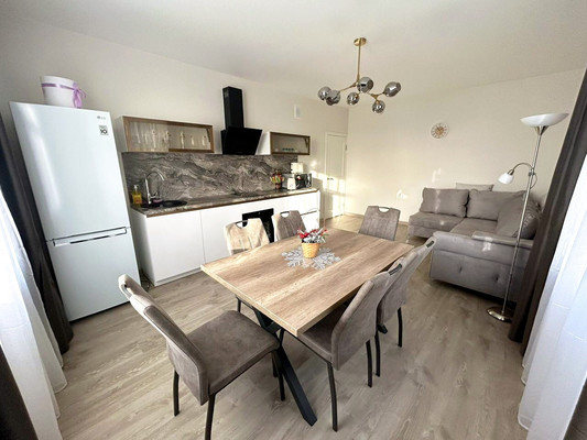 Продам двухкомнатную (2-комн.) квартиру, Тургенева ул, 9, Зеленоградск г