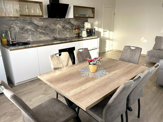 Продам двухкомнатную (2-комн.) квартиру, Тургенева ул, 9, Зеленоградск г