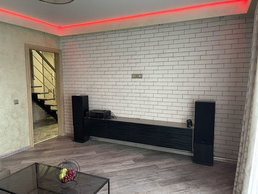 Продам двухкомнатную (2-комн.) квартиру, Артиллерийская ул, 74, Калининград г