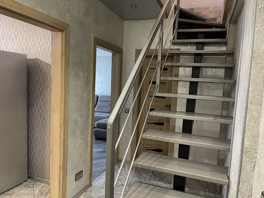 Продам двухкомнатную (2-комн.) квартиру, Артиллерийская ул, 74, Калининград г