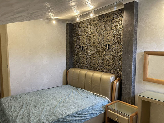 Продам двухкомнатную (2-комн.) квартиру, Артиллерийская ул, 74, Калининград г