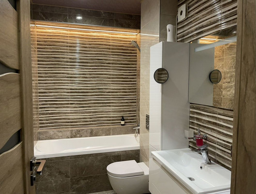 Продам двухкомнатную (2-комн.) квартиру, Артиллерийская ул, 74, Калининград г