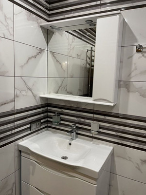 Продам двухкомнатную (2-комн.) квартиру, Артиллерийская ул, 74, Калининград г