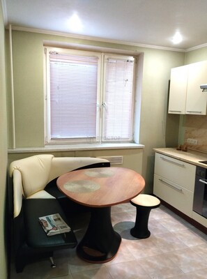 Продам двухкомнатную (2-комн.) квартиру, Крылатские Холмы ул, 41к1, Москва г