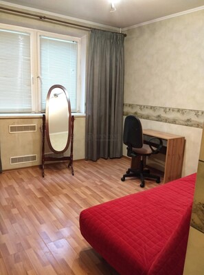 Продам двухкомнатную (2-комн.) квартиру, Крылатские Холмы ул, 41к1, Москва г