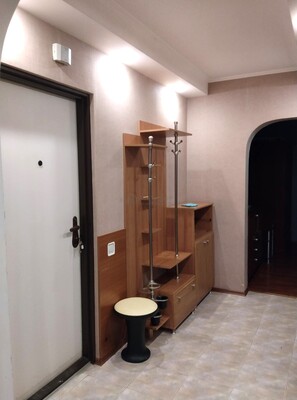 Продам двухкомнатную (2-комн.) квартиру, Крылатские Холмы ул, 41к1, Москва г