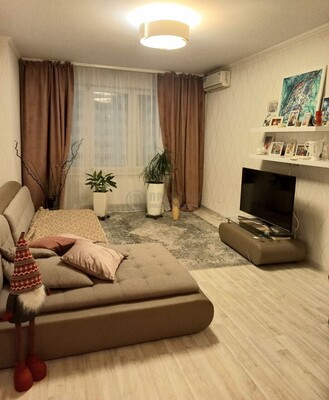 Продам двухкомнатную (2-комн.) квартиру, Кирова ул, 12к2, Люберцы г