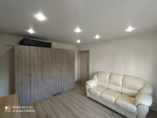 Продам двухкомнатную (2-комн.) квартиру, Ангарская ул, 1к3, Москва г