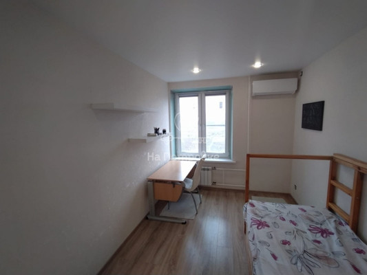 Продам двухкомнатную (2-комн.) квартиру, Ангарская ул, 1к3, Москва г