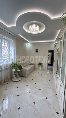 Продам двухкомнатную (2-комн.) квартиру, Ленина ул, 186, Горячий Ключ г