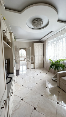 Продам двухкомнатную (2-комн.) квартиру, Ленина ул, 186, Горячий Ключ г