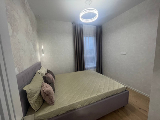 Продам двухкомнатную (2-комн.) квартиру, Александра Суворова пр-кт, 15к9, Симферополь г