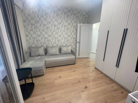 Продам двухкомнатную (2-комн.) квартиру, Александра Суворова пр-кт, 15к9, Симферополь г