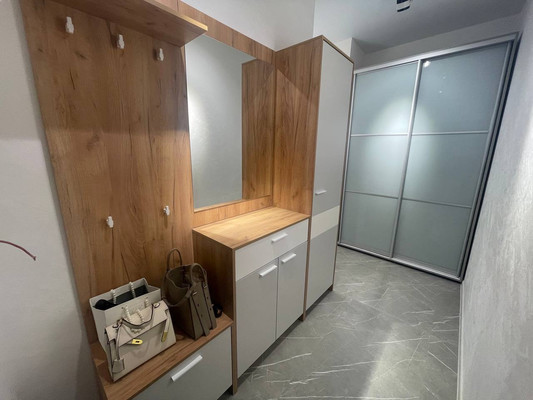 Продам двухкомнатную (2-комн.) квартиру, Александра Суворова пр-кт, 15к9, Симферополь г