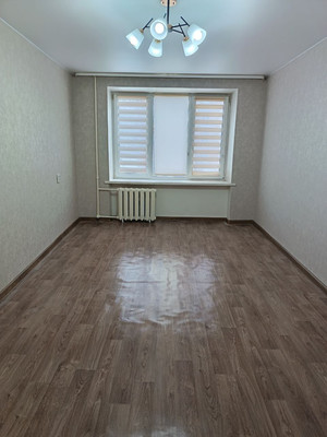 Продам 2-комн. в 20-комн. квартире, Кондратьевский пр-кт, 54, Санкт-Петербург г